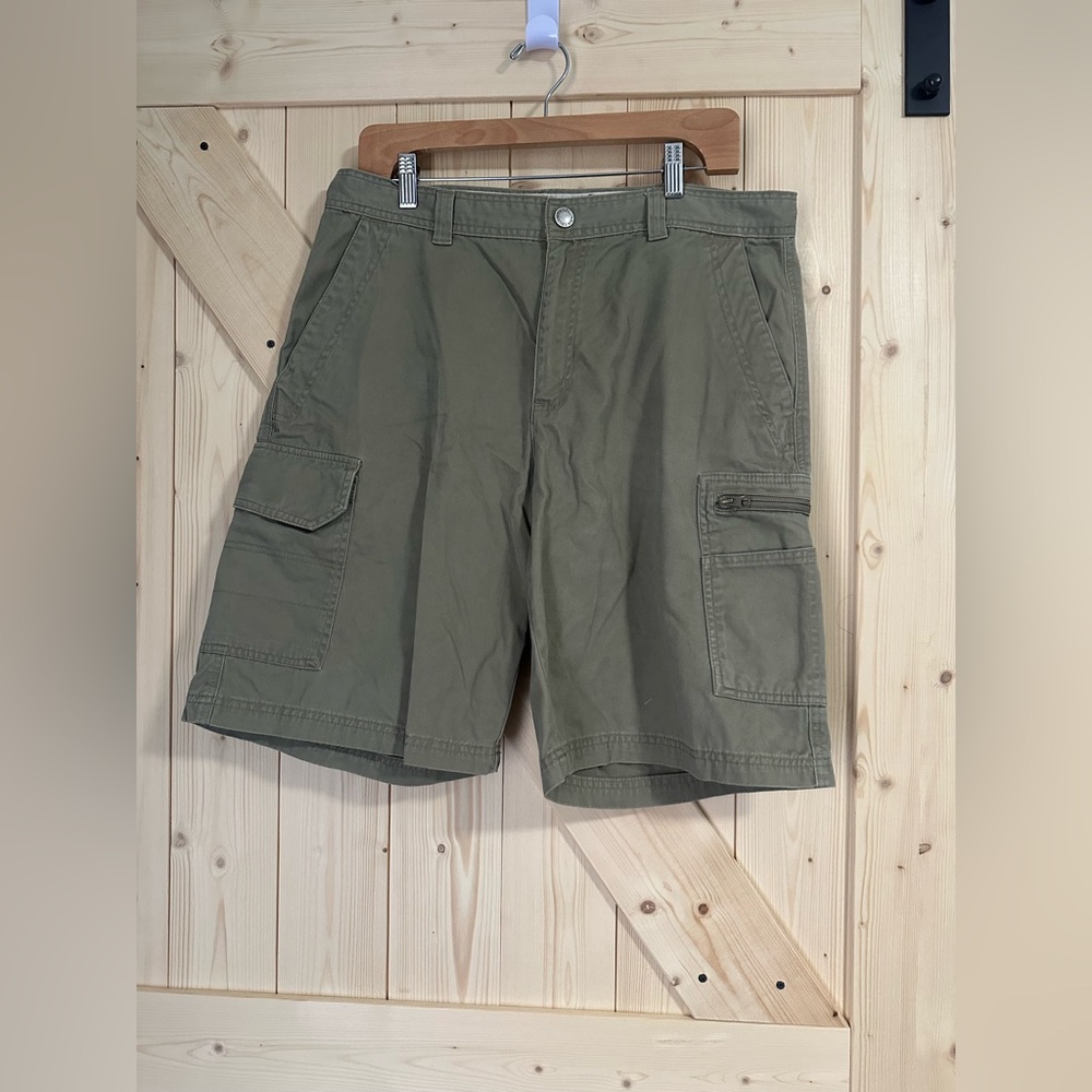 COLUMBIA MENS TAN‎ KHAKI CARGO SHORTS SIZE 34